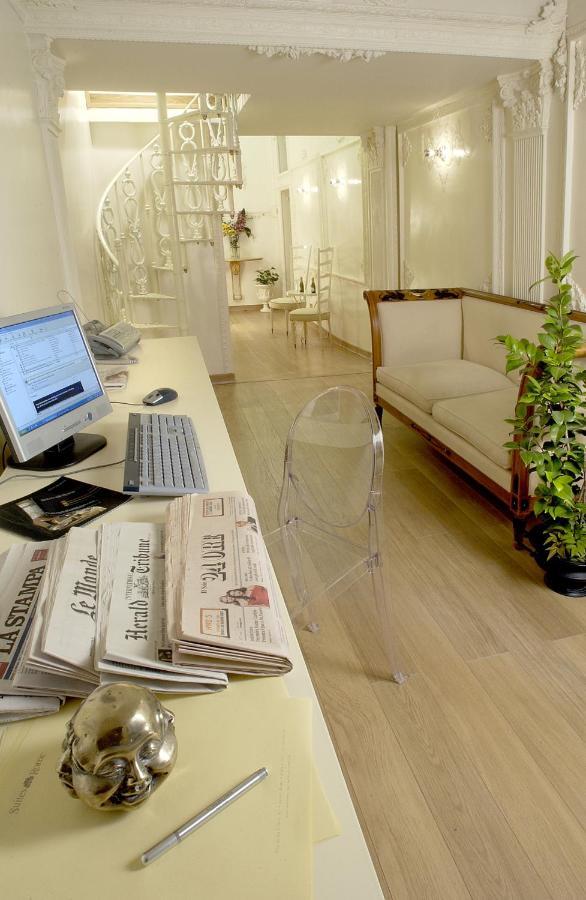 Suites Rome Buitenkant foto